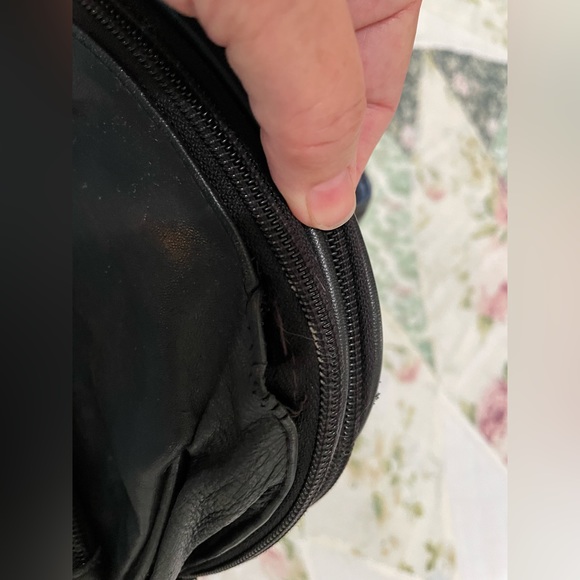 Small black leather backpack - Picture 12 of 12